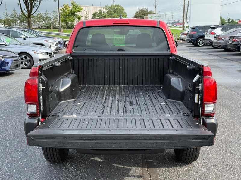 Toyota Tacoma Vehicle Image 07