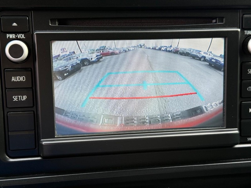 Toyota Tacoma Vehicle Image 16