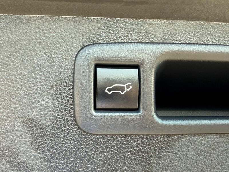Toyota Highlander Vehicle Image 08