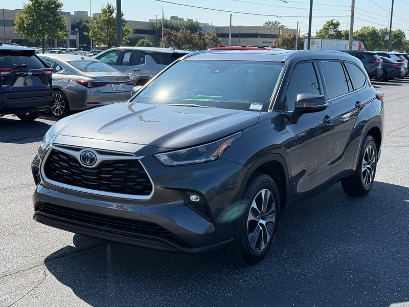 Toyota Highlander Vehicle Image 09