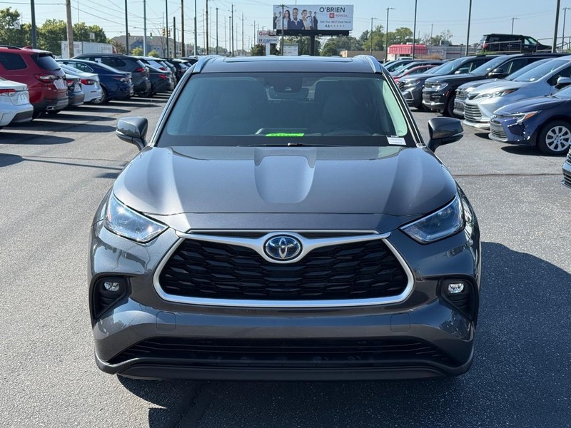 Toyota Highlander Vehicle Image 10