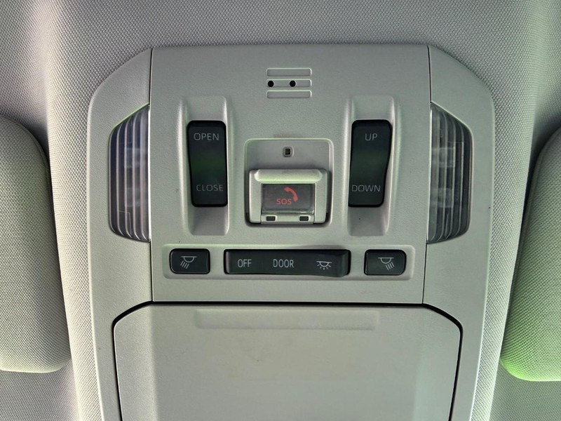 Toyota Highlander Vehicle Image 24
