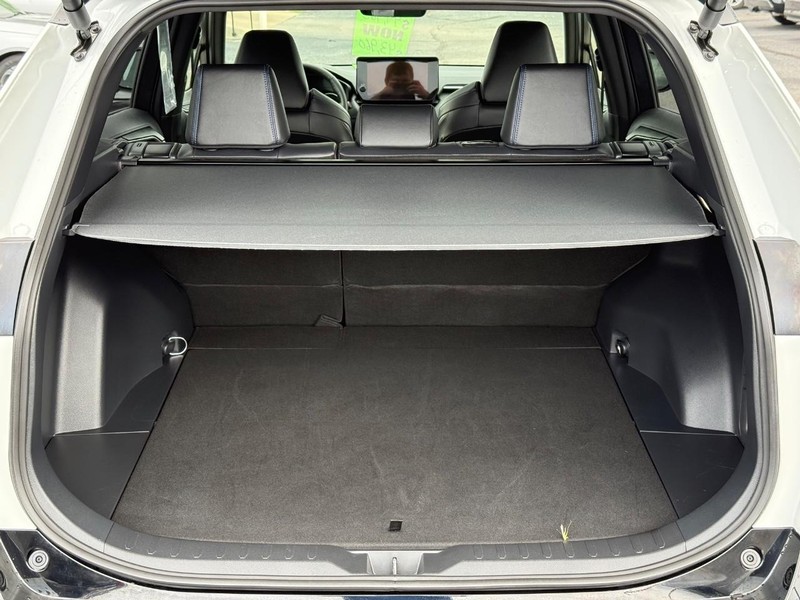 Toyota RAV4 Vehicle Image 07