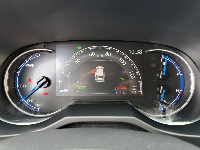 Toyota RAV4 Vehicle Image 25