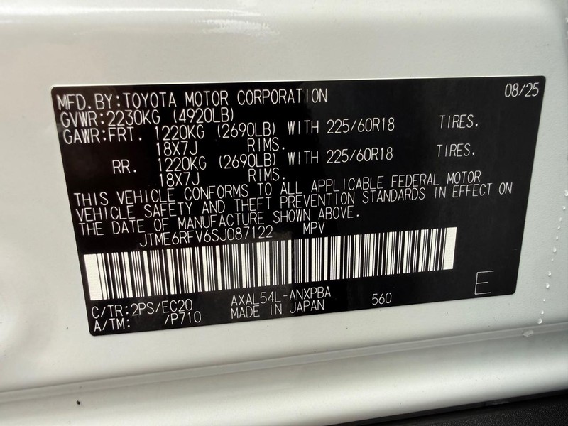 Toyota RAV4 Vehicle Image 29