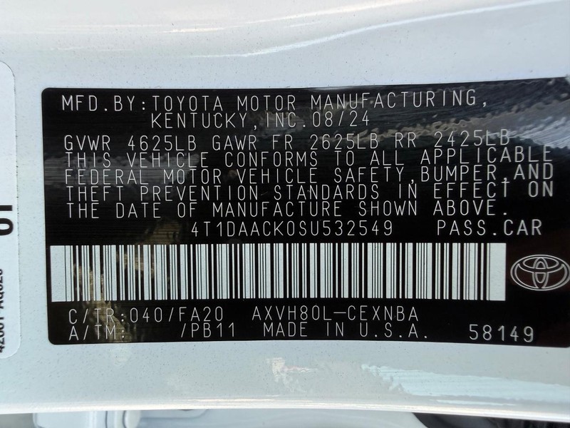 Toyota Camry Vehicle Image 24
