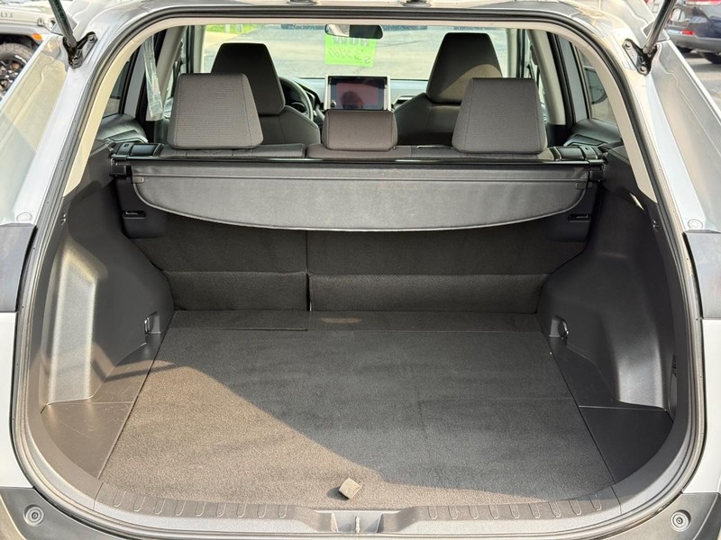 Toyota RAV4 Vehicle Image 07
