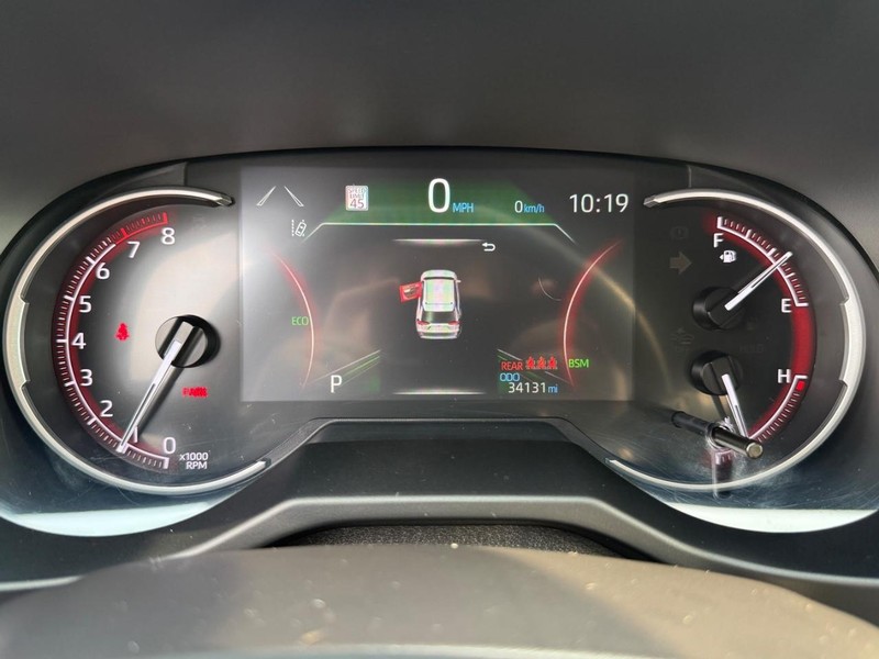 Toyota RAV4 Vehicle Image 21