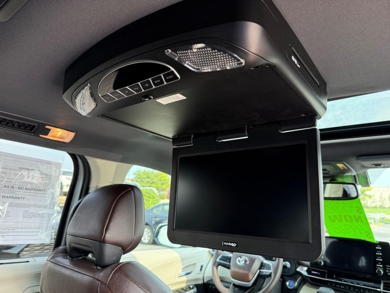 Toyota Sienna Vehicle Image 14