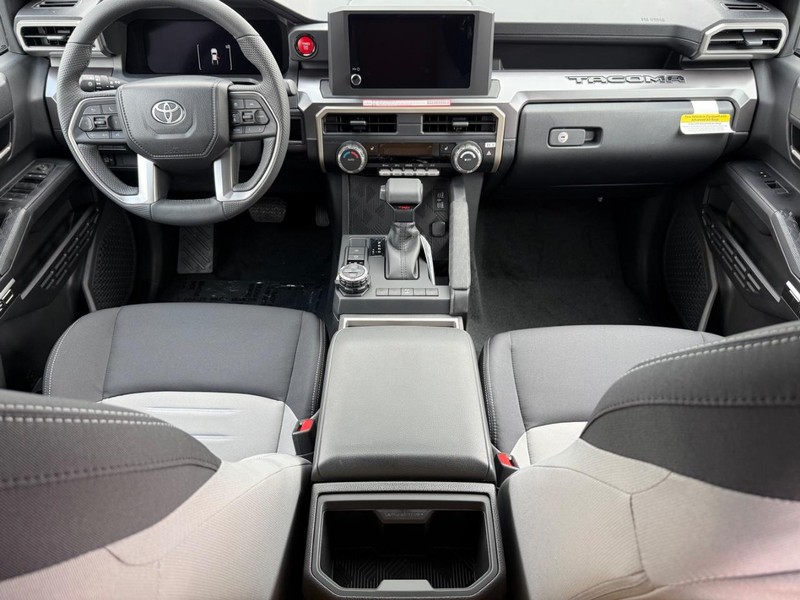Toyota Tacoma 4WD Vehicle Image 05
