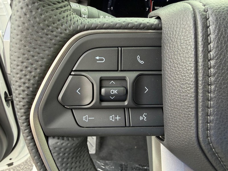 Toyota Tacoma 4WD Vehicle Image 07