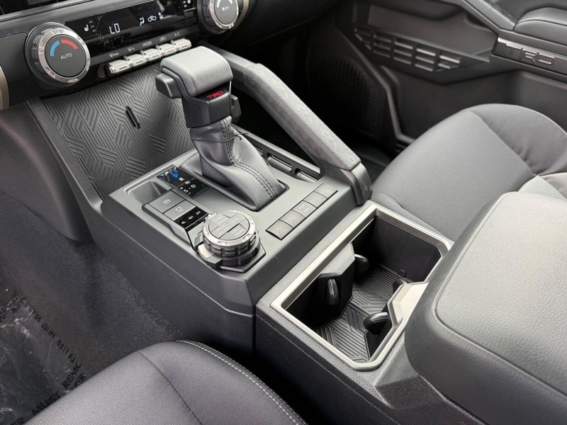 Toyota Tacoma 4WD Vehicle Image 14