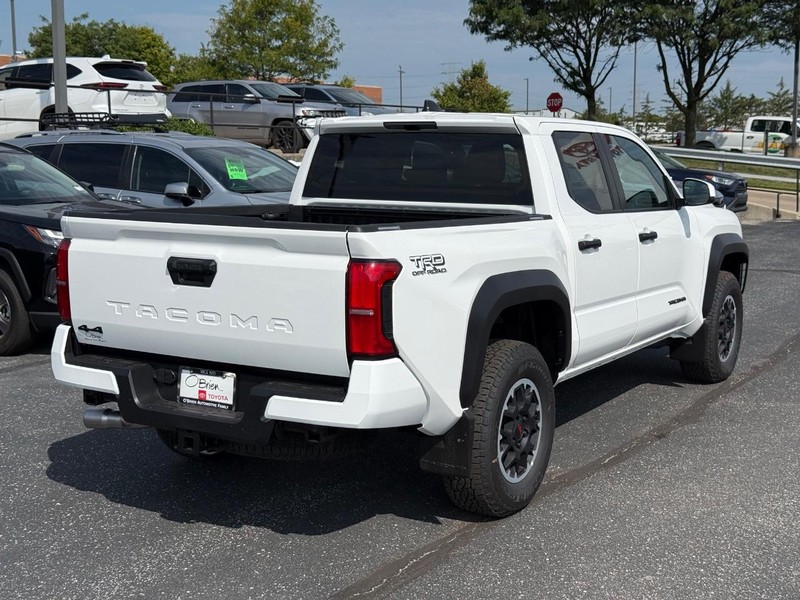 Toyota Tacoma 4WD Vehicle Image 03