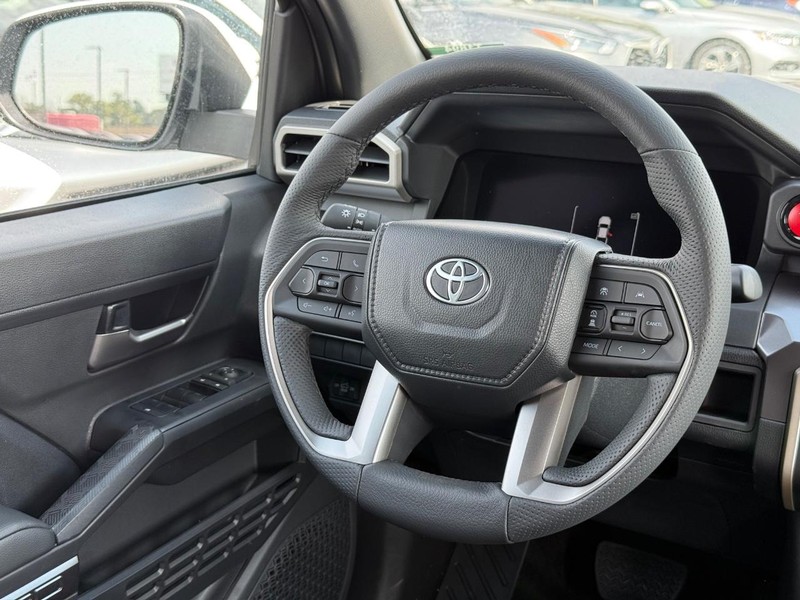 Toyota Tacoma 4WD Vehicle Image 06