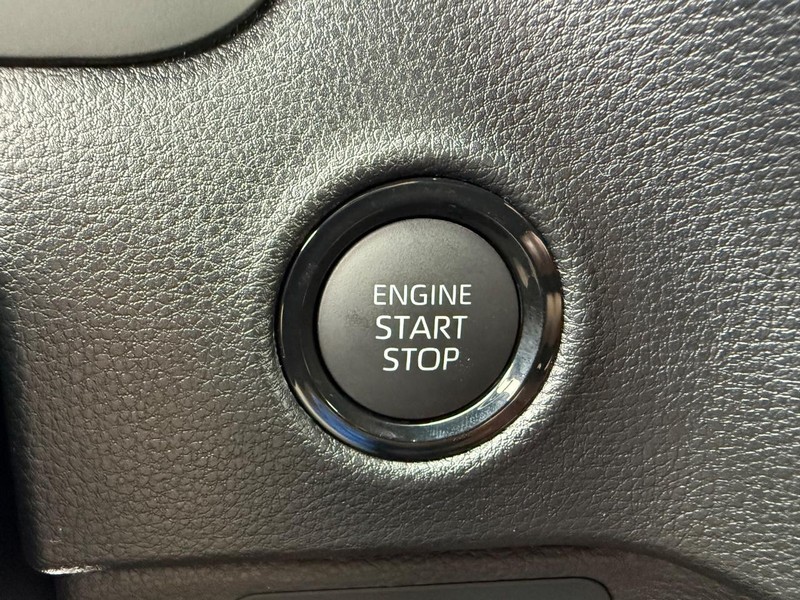 Toyota Tundra 4WD Vehicle Image 09