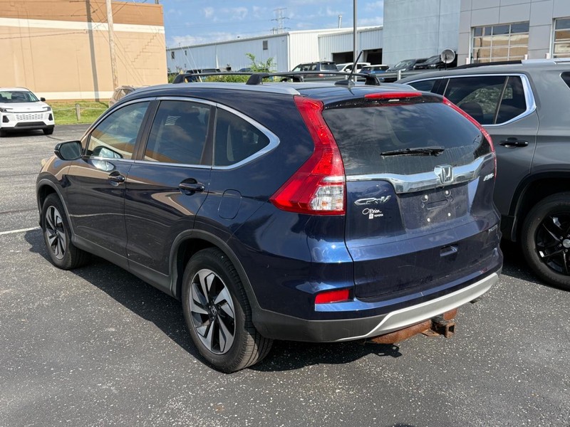 Honda CR-V Vehicle Full-screen Gallery Image 03