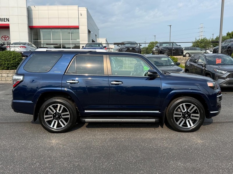 Toyota 4Runner Vehicle Image 02