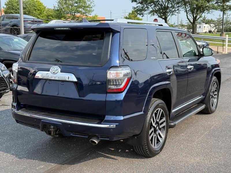 Toyota 4Runner Vehicle Image 03