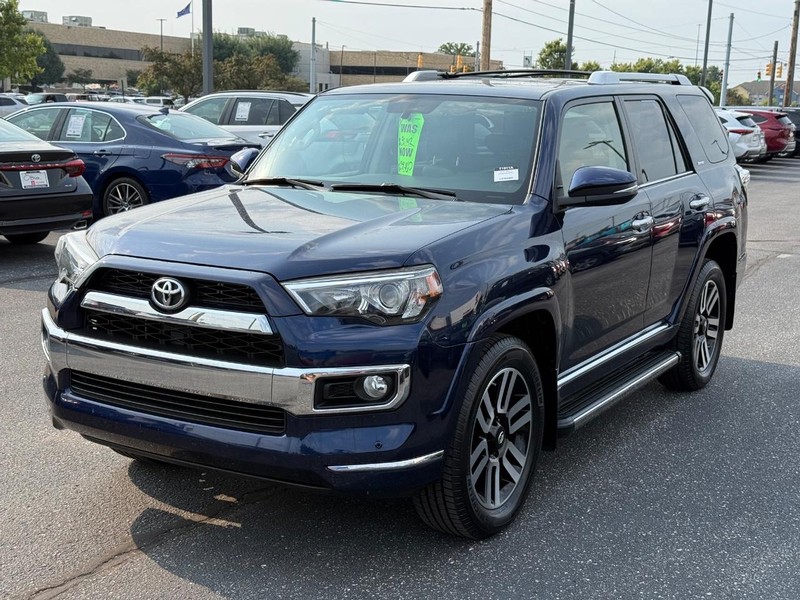 Toyota 4Runner Vehicle Image 08