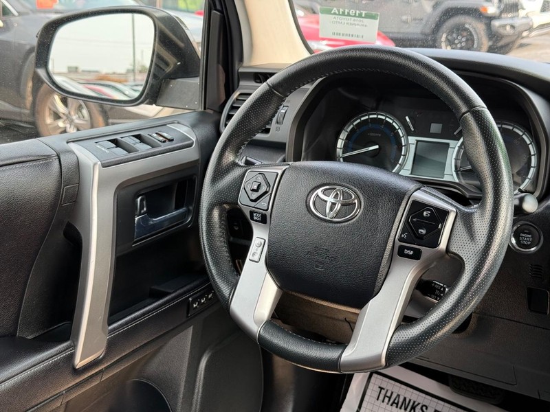 Toyota 4Runner Vehicle Image 13