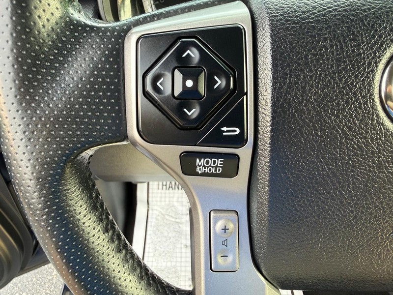 Toyota 4Runner Vehicle Image 14