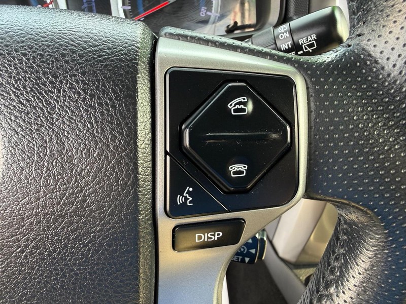 Toyota 4Runner Vehicle Image 15