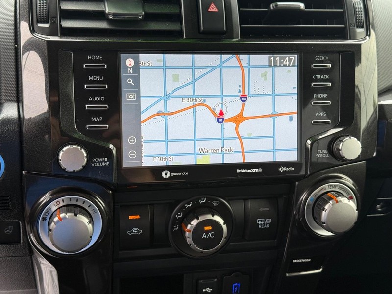 Toyota 4Runner Vehicle Image 18