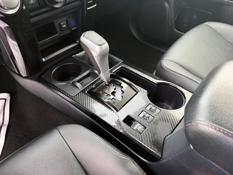 Toyota 4Runner Vehicle Image 20