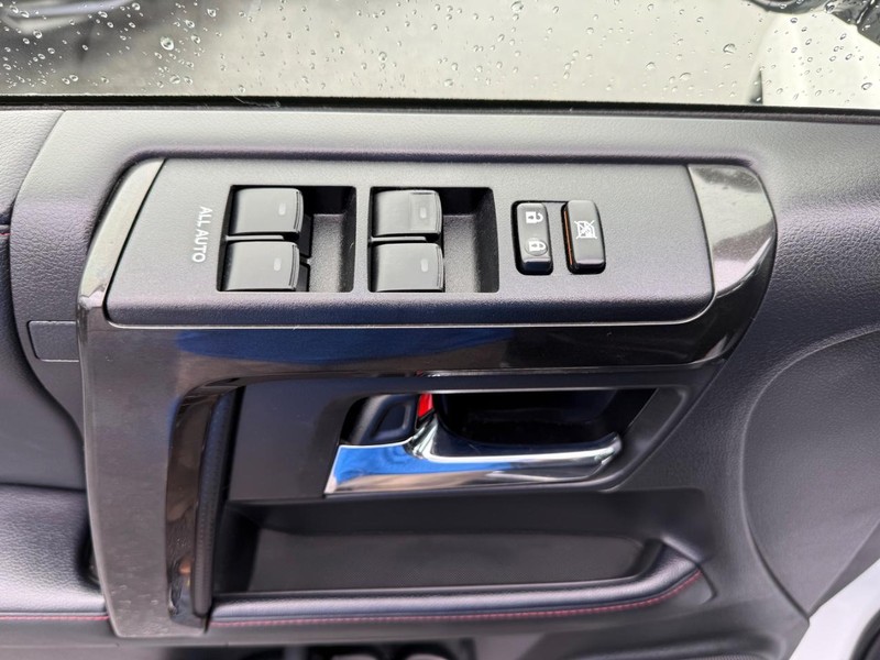 Toyota 4Runner Vehicle Image 25