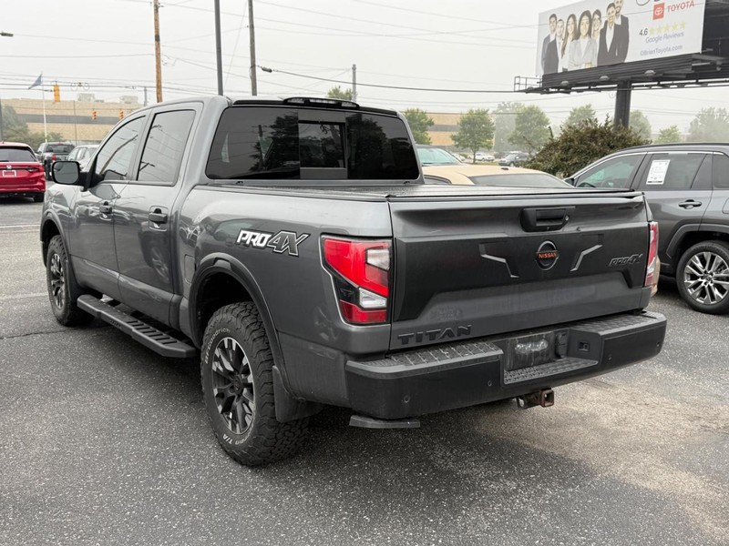 Nissan Titan Vehicle Image 03