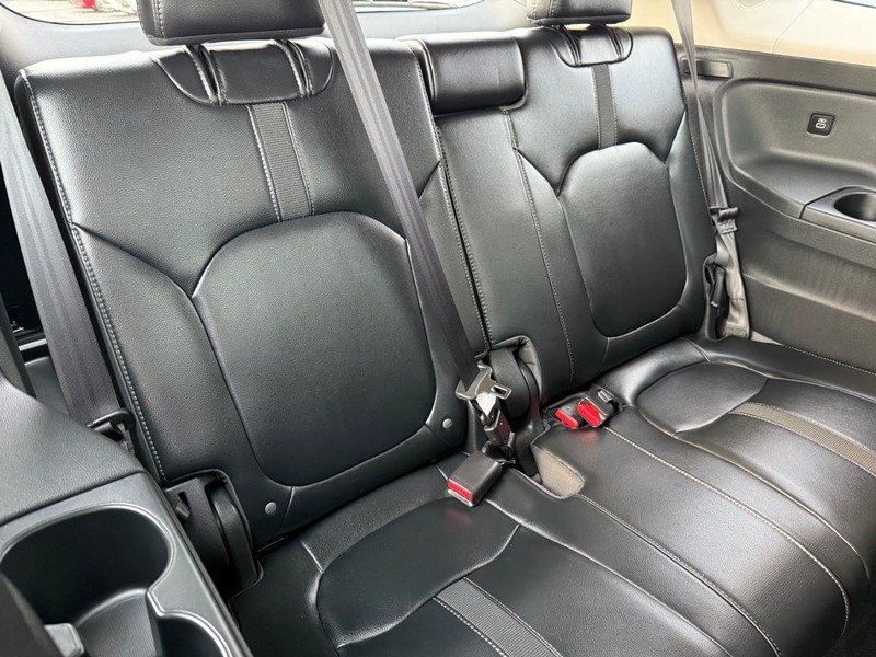 Honda Pilot Vehicle Image 12