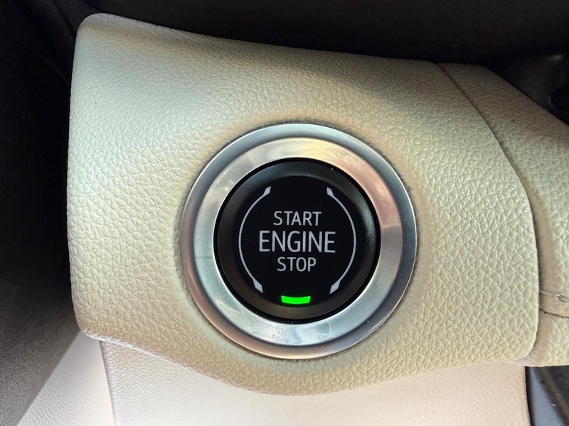 Buick Envision Vehicle Full-screen Gallery Image 16