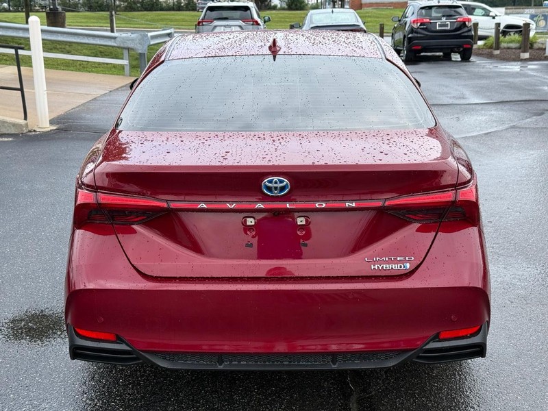 Toyota Avalon Vehicle Image 04