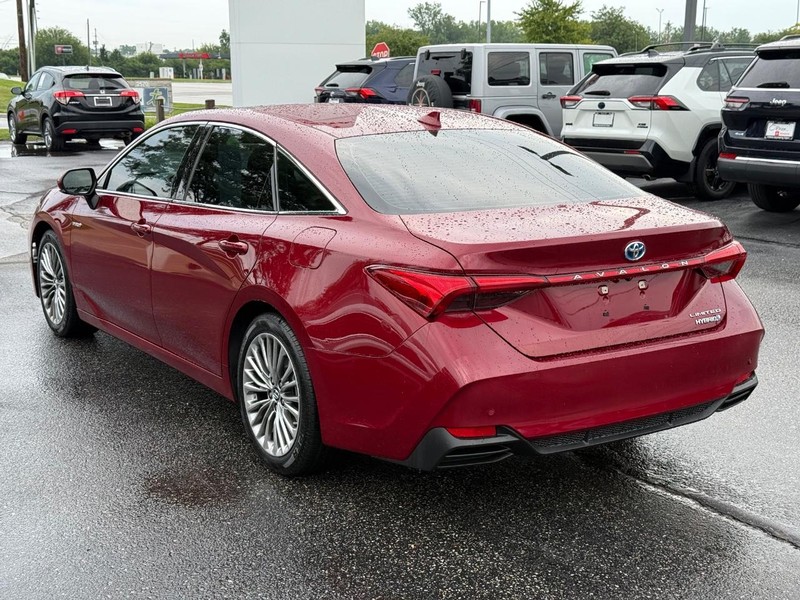 Toyota Avalon Vehicle Image 05