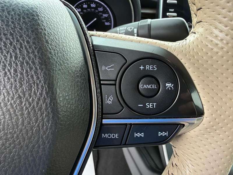 Toyota Avalon Vehicle Image 15