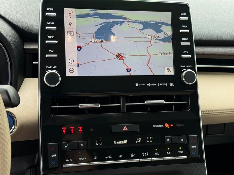 Toyota Avalon Vehicle Image 18