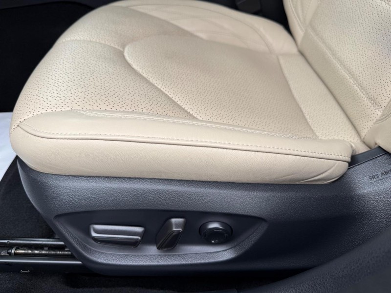Toyota Avalon Vehicle Image 26