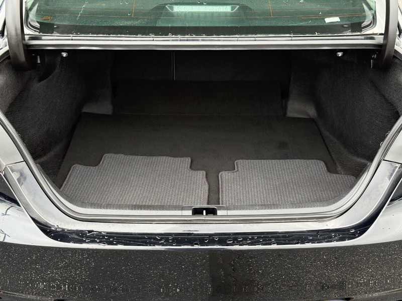 Toyota Camry Vehicle Image 07