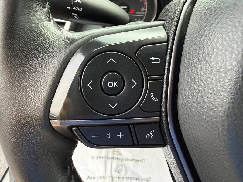 Toyota Camry Vehicle Image 13