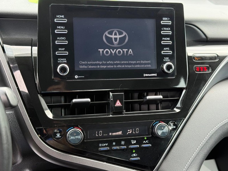 Toyota Camry Vehicle Image 15