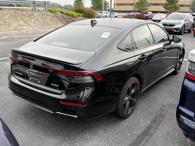 Honda Accord Hybrid Vehicle Image 04