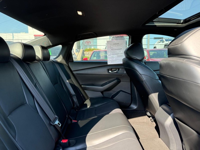 Honda Accord Hybrid Vehicle Full-screen Gallery Image 10