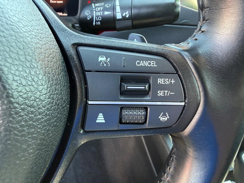 Honda Accord Hybrid Vehicle Full-screen Gallery Image 15
