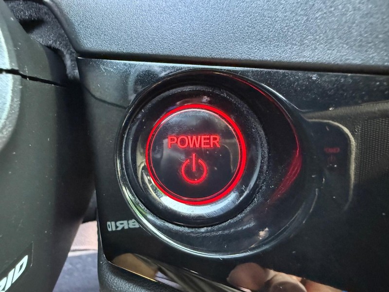 Honda Accord Hybrid Vehicle Full-screen Gallery Image 16