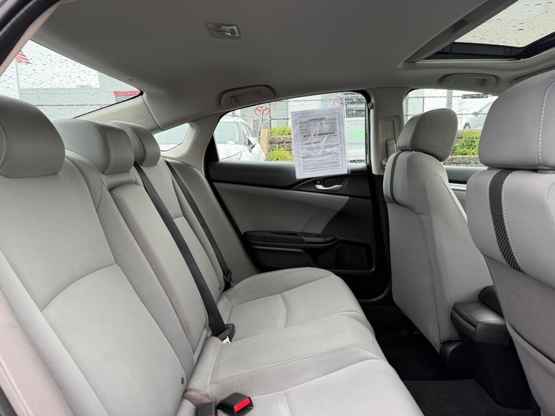Honda Civic Sedan Vehicle Image 10