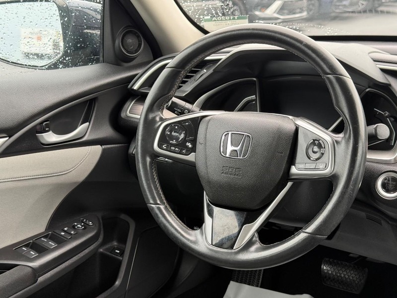 Honda Civic Sedan Vehicle Image 13