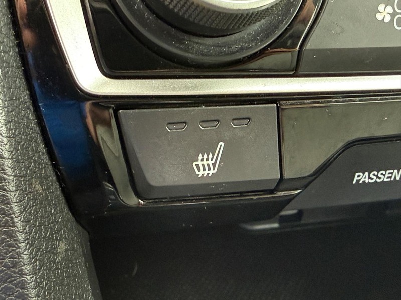 Honda Civic Sedan Vehicle Image 17