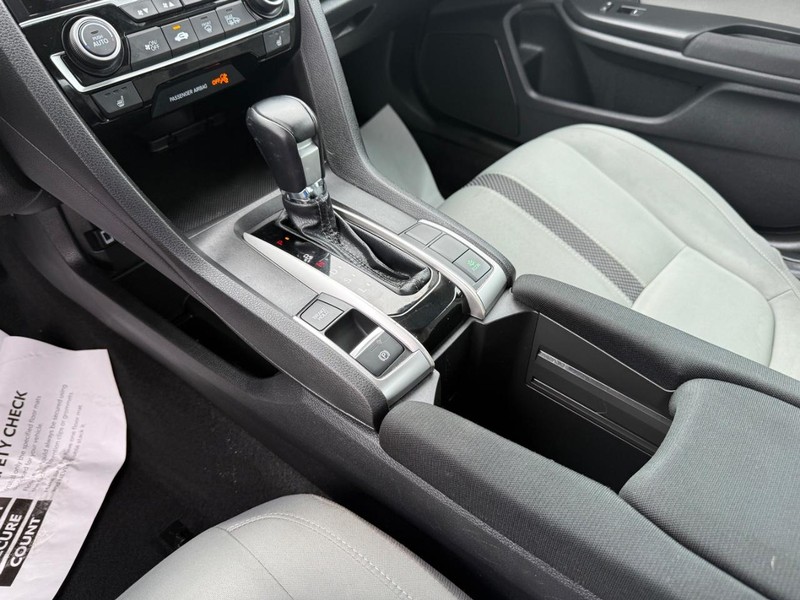 Honda Civic Sedan Vehicle Image 20