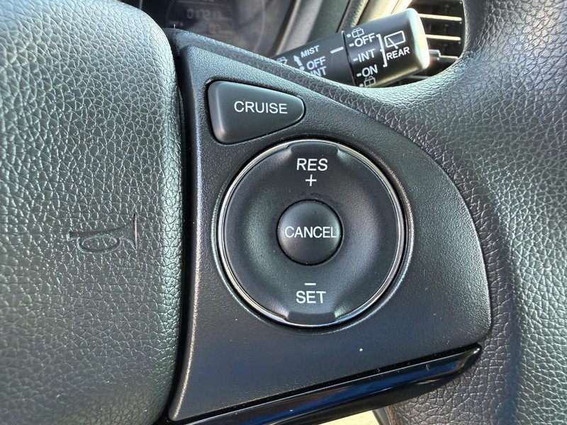 Honda HR-V Vehicle Image 14