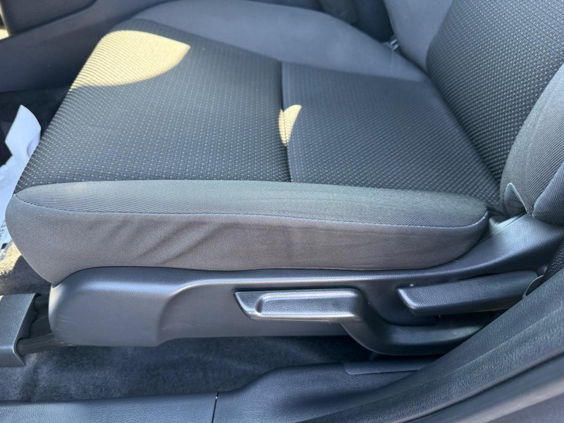Honda HR-V Vehicle Image 23